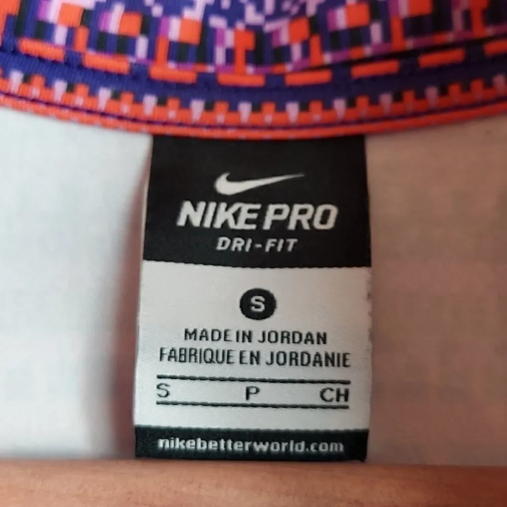 Nike Pro Hyperwarm 8 Bit Half Zip Pullover Sz S